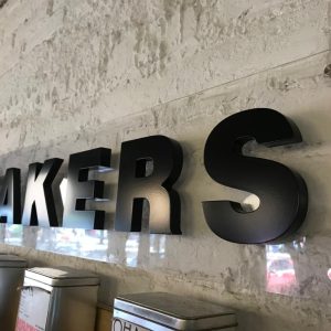 LETRERO BAKERS OK